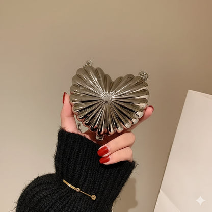 Mini Metal Heart Clutch