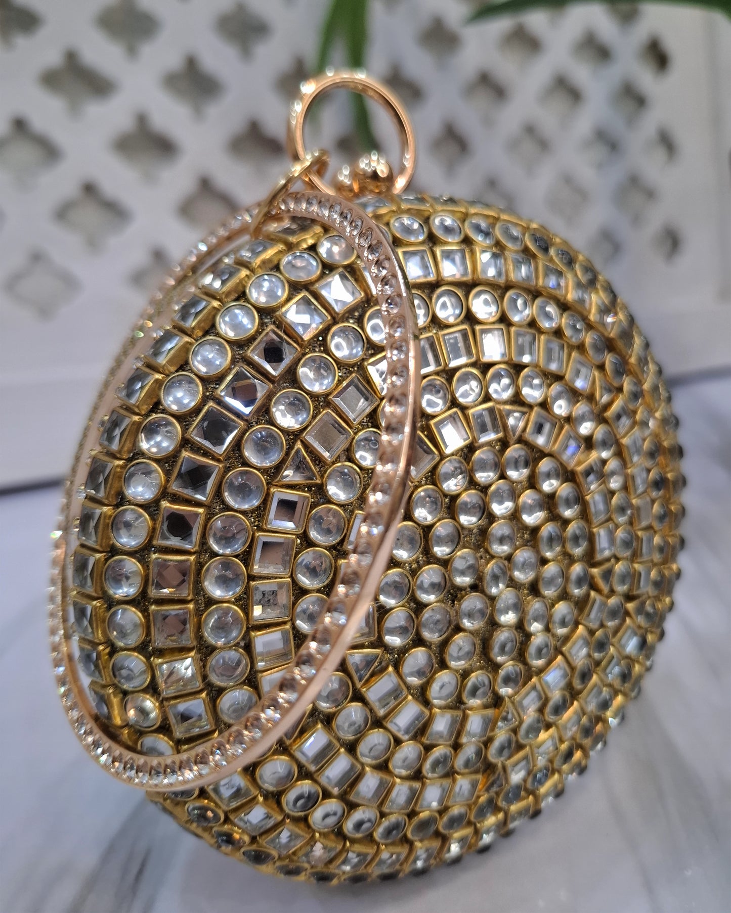 Round Kundan Clutch