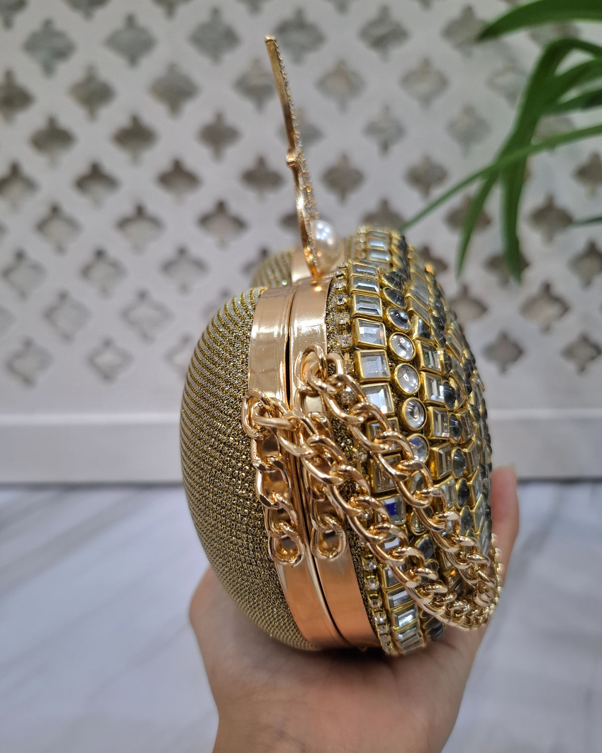 Heart Kundan Clutch