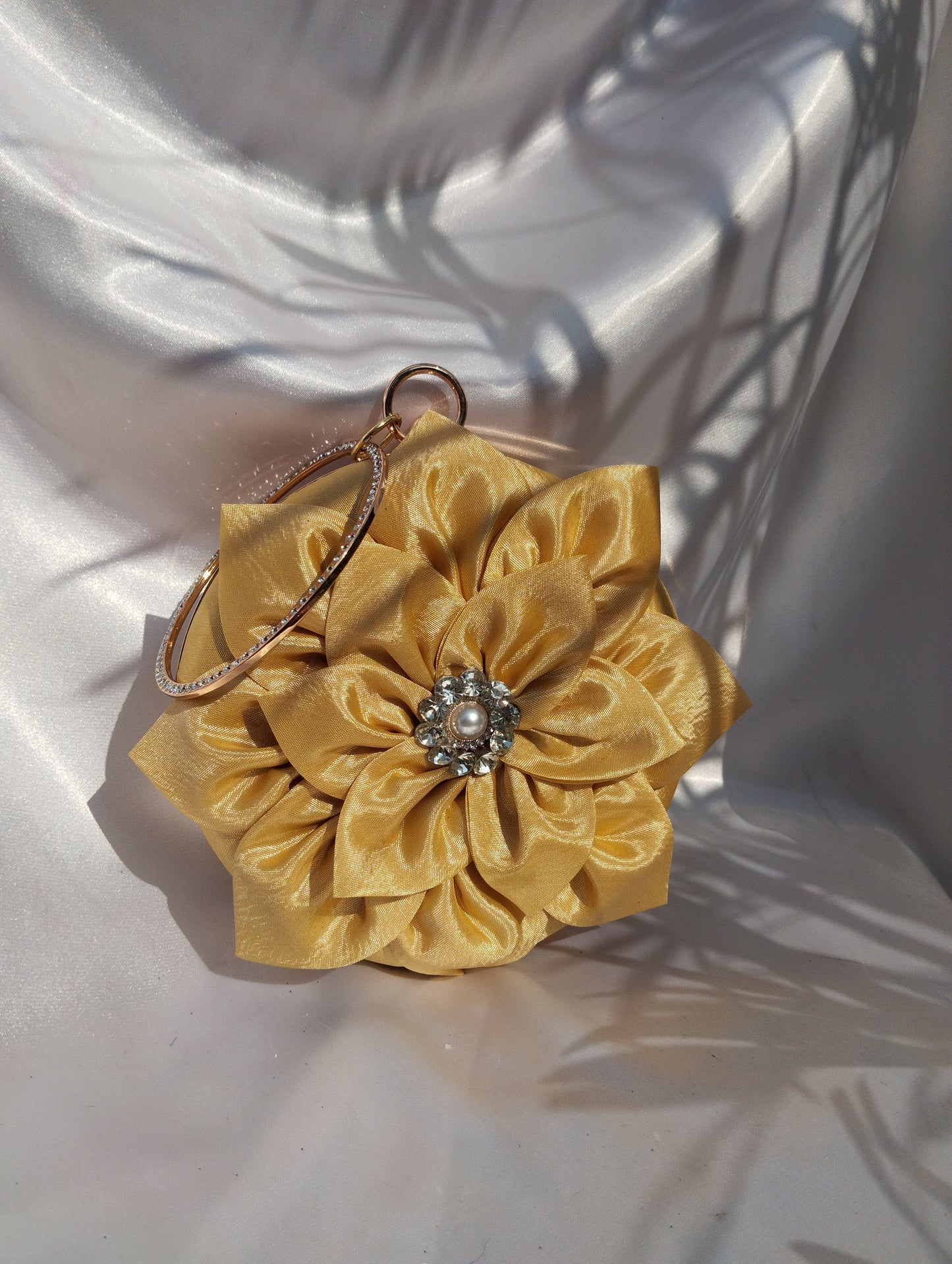 Flora Round Party Clutch