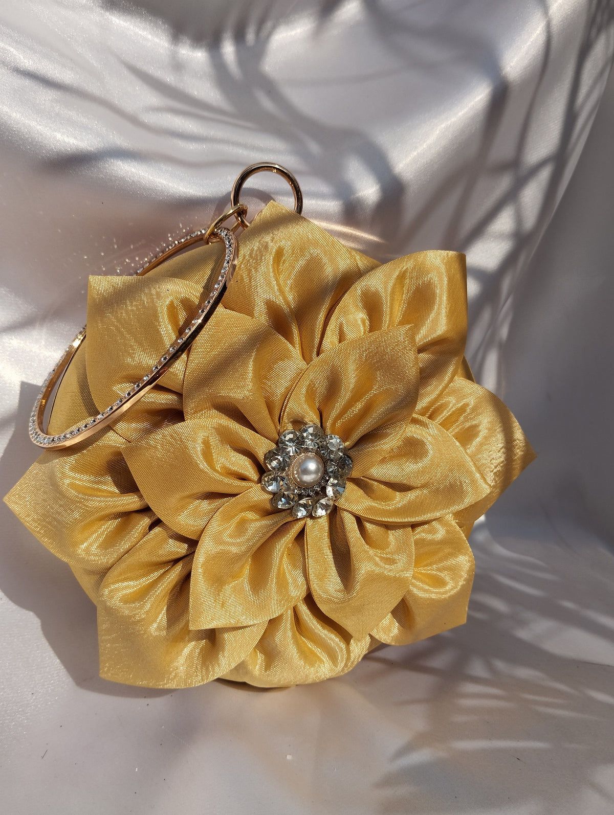 Flora Round Party Clutch